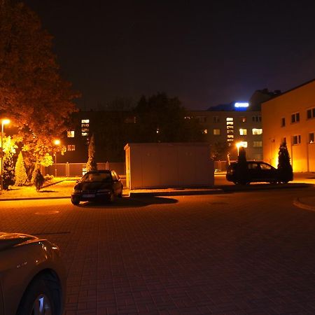 Telecom Guest Hotel Vilnius Bagian luar foto