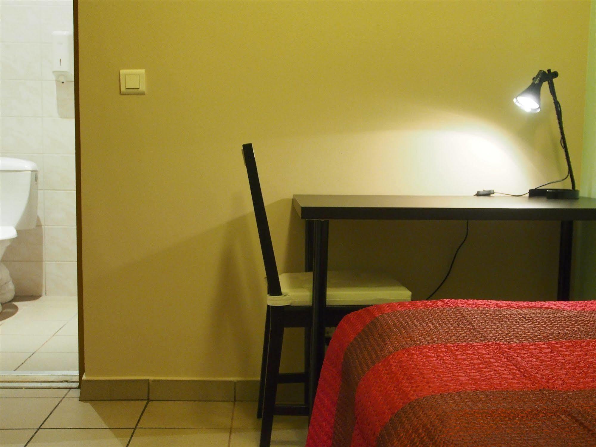 Telecom Guest Hotel Vilnius Bagian luar foto