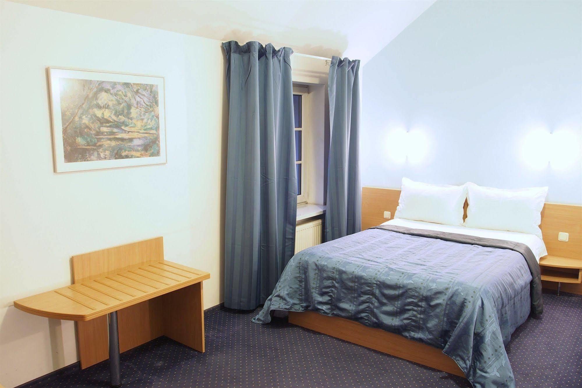 Telecom Guest Hotel Vilnius Bagian luar foto